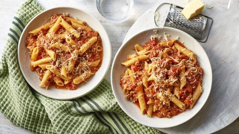 Image of 2 bowls of pasta